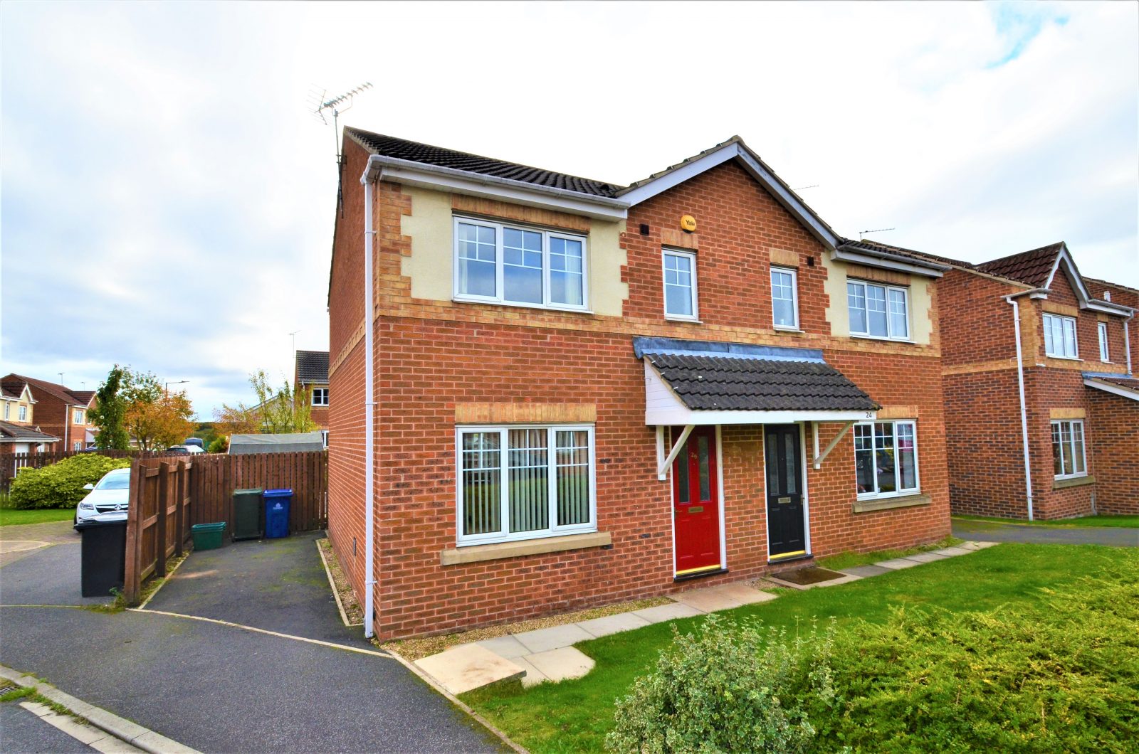 Castle Avenue, Rossington, Doncaster, DN11 0FF 3keys 3keys